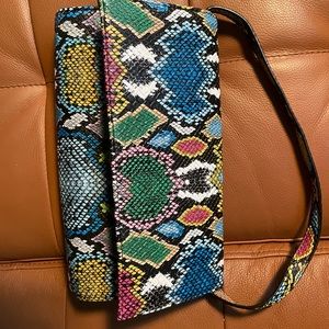 Faux leather snake print - shoulder purse.